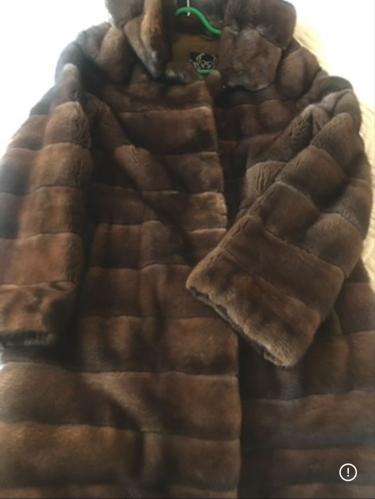 Продам норковую шубу