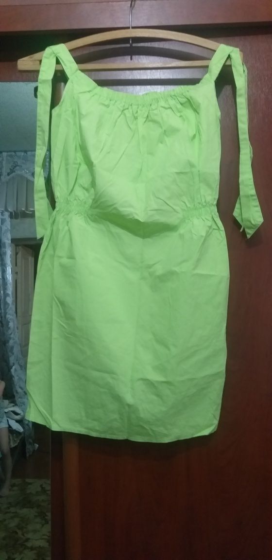 Продам красивые платья