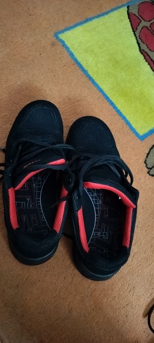 Adidasi protectie elten