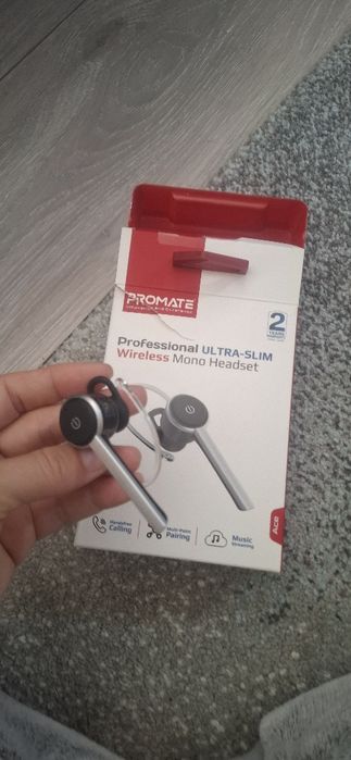 Vând casca wireless nouă
