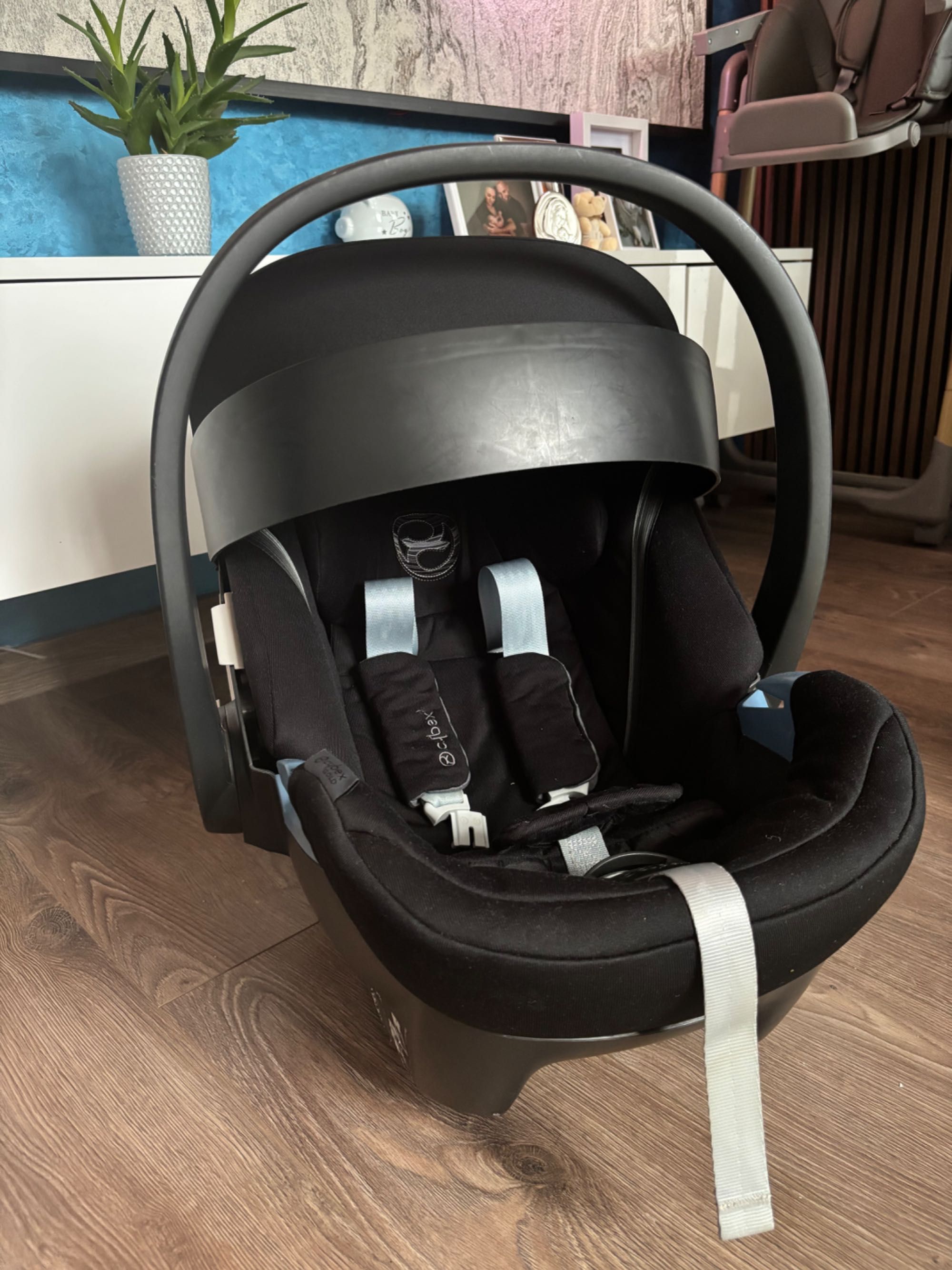 Столче за кола Cybex Aton 5