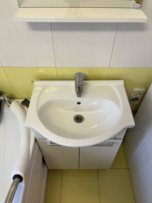 Chiuveta masca si oglinda