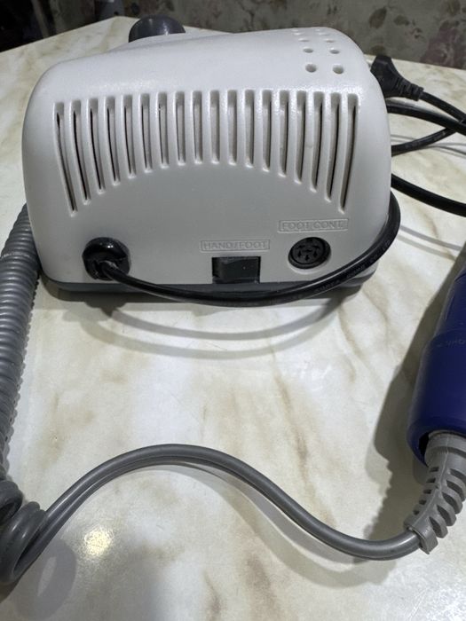 Стронг 210 аппарат для маникюра и педикюра