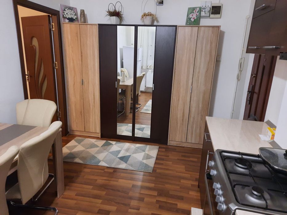 Inchiriat apartament