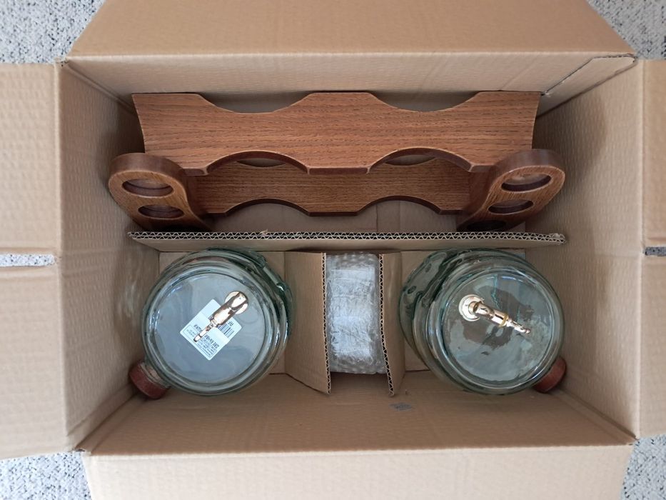 Чисто нови стъклени буренца