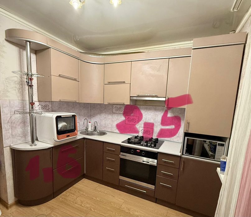 Продам кухонный гарнитур 40000тг