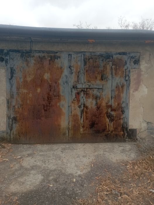 Гараж в городе абай