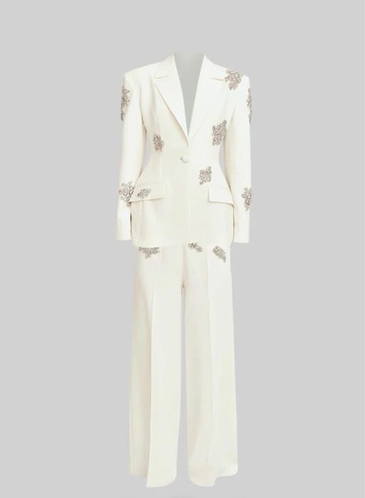 Sierra Darren costum