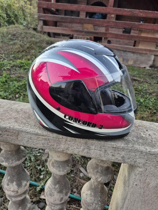 Vând cască moto, în stare bună