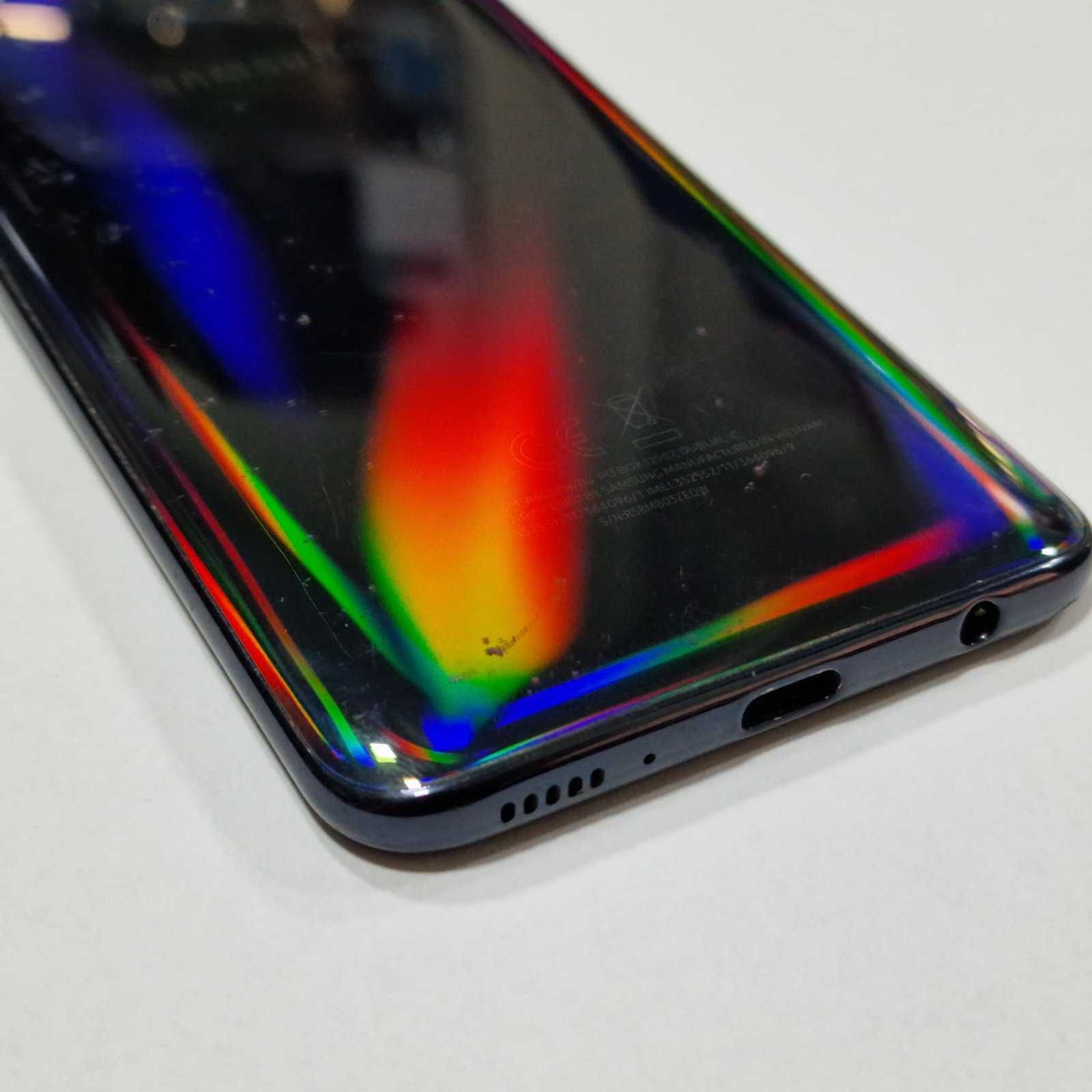 Samsung Galaxy A40 / 64GB / Dual / (SM-A405)