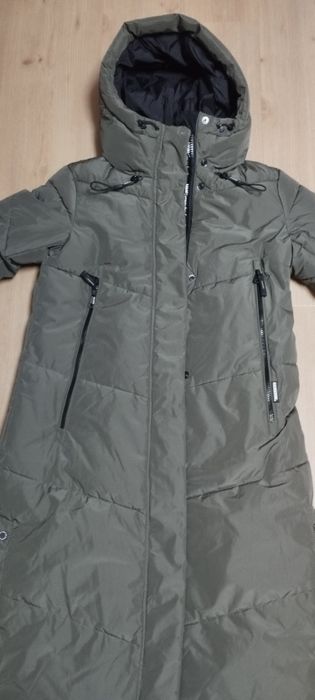 Дълго зимно яке в маслинен цвят