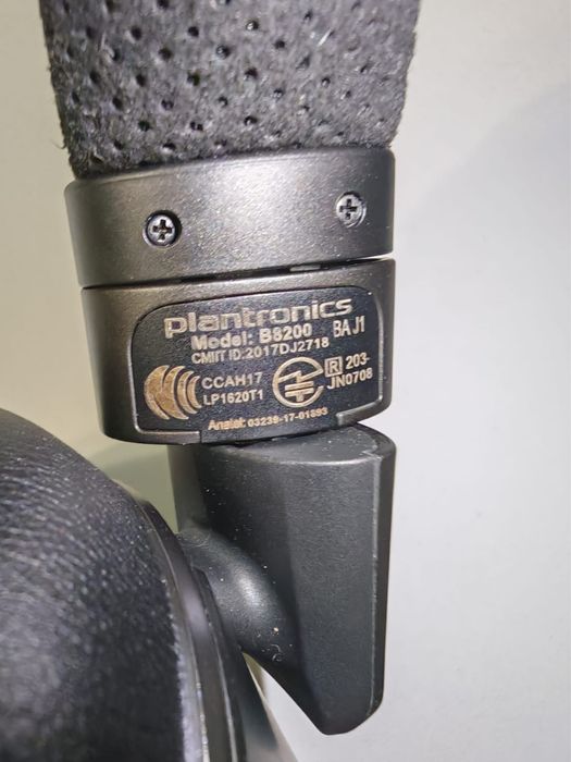 Plantronics Voyager B8200