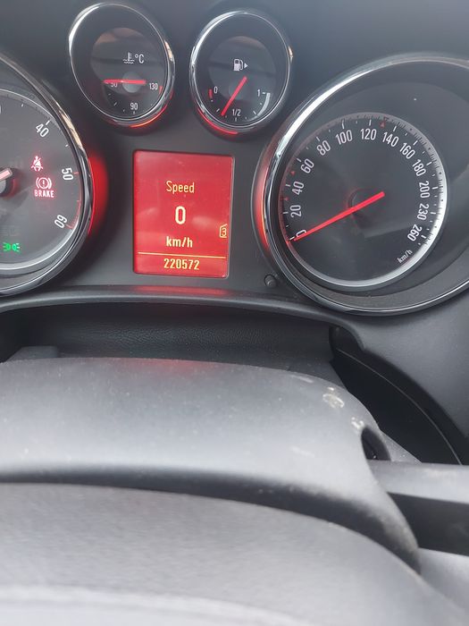 Opel Astra J opel