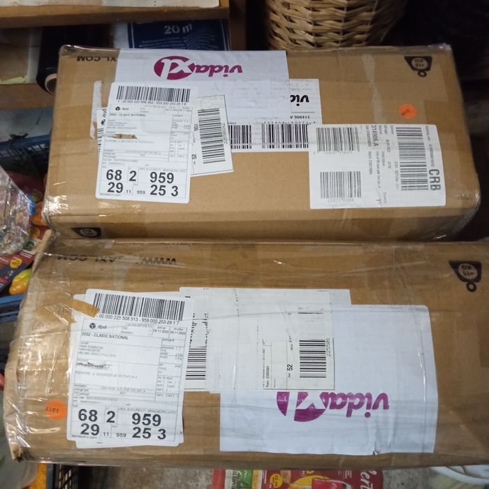 Vând perne scaun 50 x50x7cm,bej