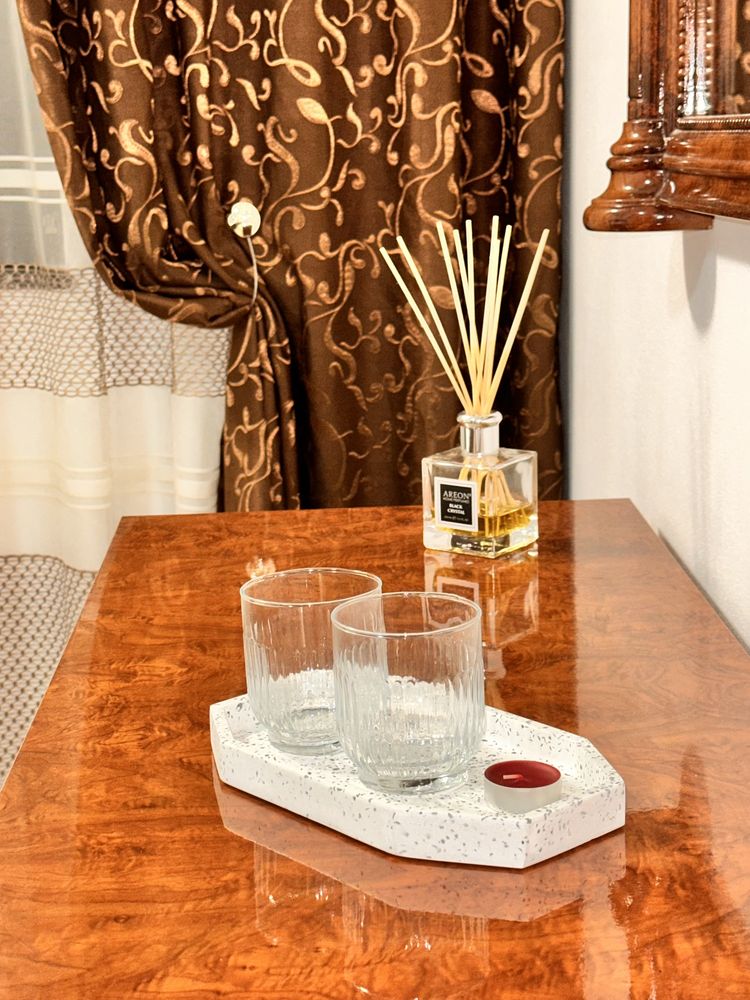 Inchiriez APARTAMENT -TECUCI  în regim hotelier curat, modern, utilat