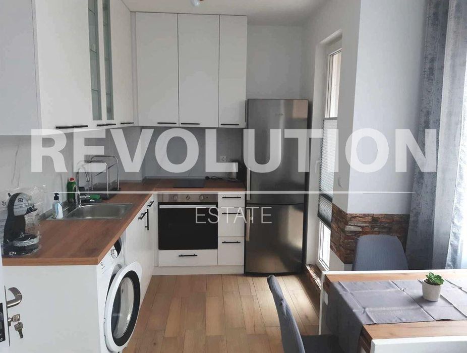 Едностаен апартамент в района на Цветен квартал!