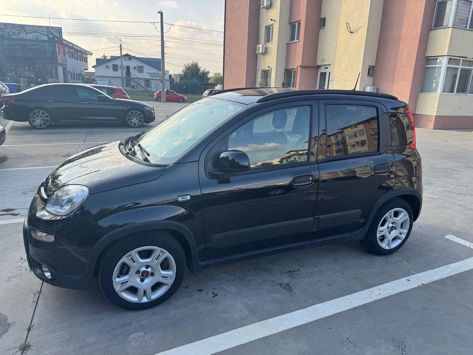 Fiat Panda 2023 Hibrida. 27000 km