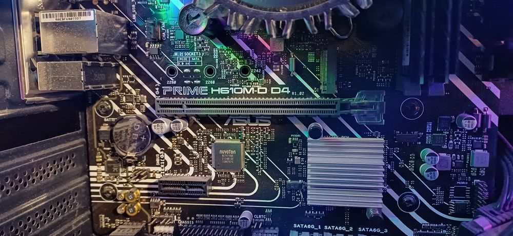 Pc gaming complet ieftin 1750lei Negociabil