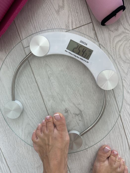 Постелка за аеробика и различни аксесоари 25 лв