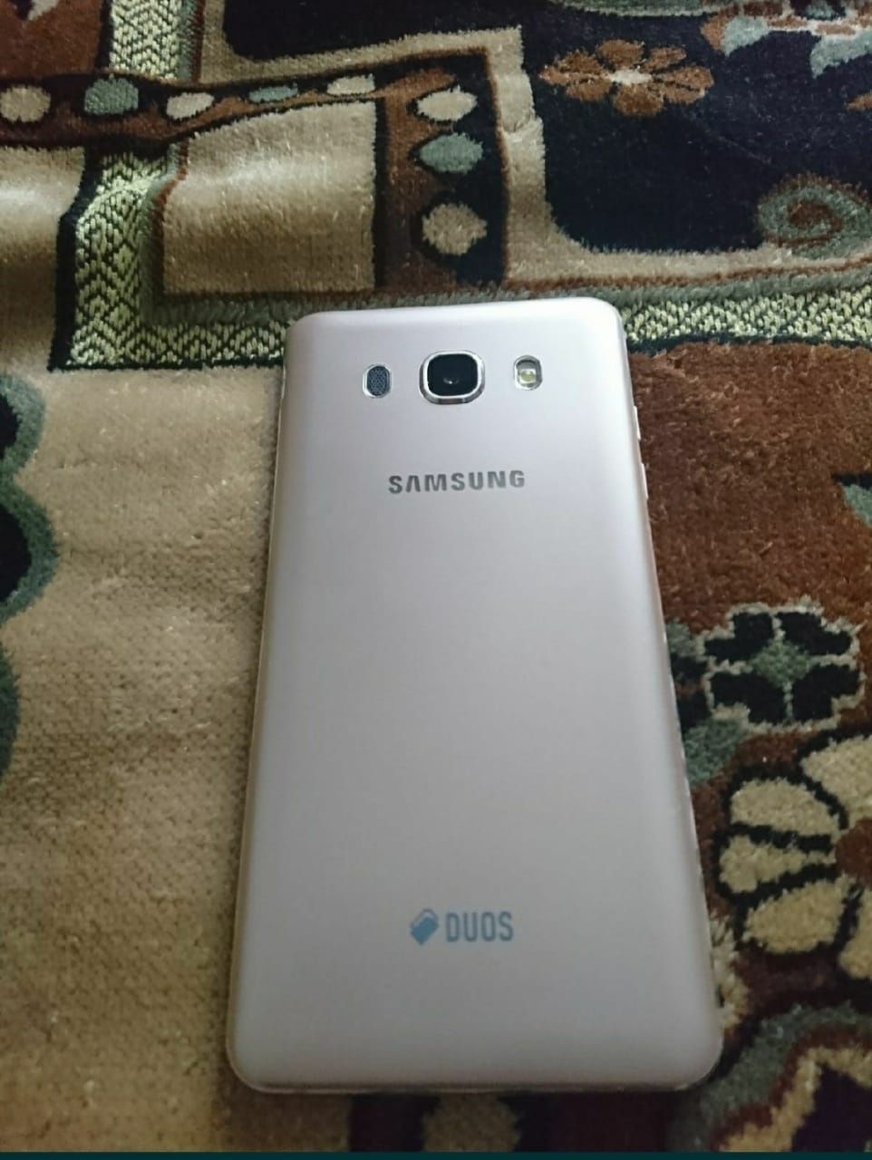 Продается Samsung J5 2016 года