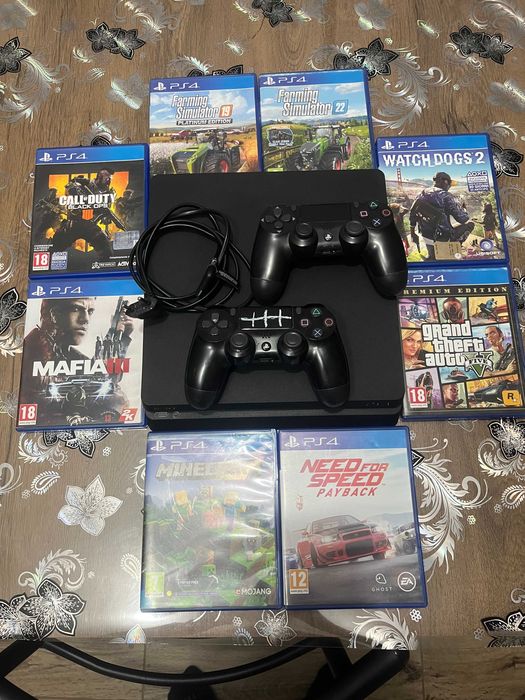Play Station 4 + 8 jocuri
