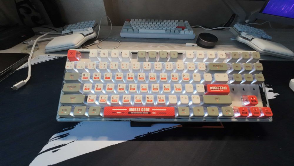 Tastatura mecanica Keychrom K8 Pro TKL - customizata