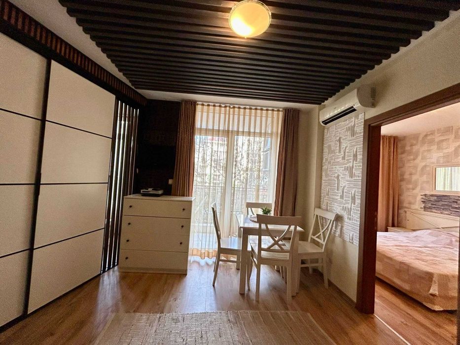 Продава се Тристаен апартамент в Свети Влас - 65 кв.м за 1414 €/кв.м - Снимка #2