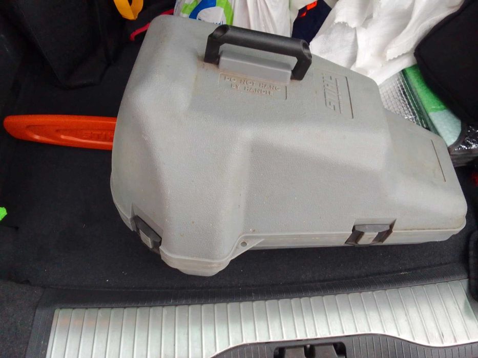 Бензинова резачка за дърва с куфар и резервна верига Stihl MS-210!