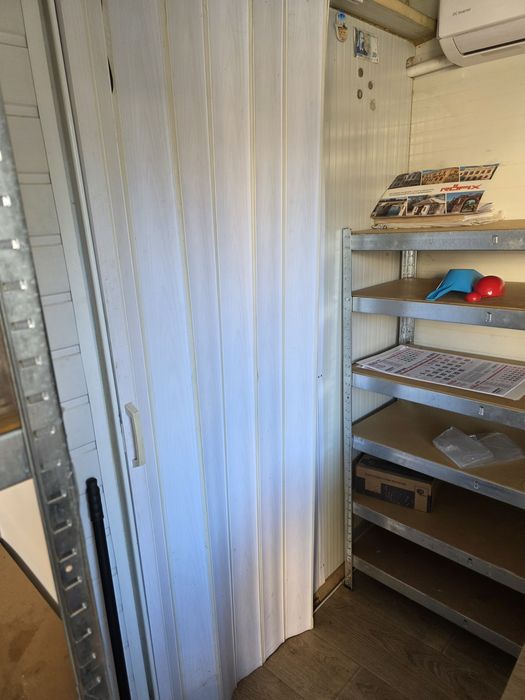 Дава се под наем Магазин в с. Левски, Област Варна - 12 кв.м за 229.5 € - Снимка #2