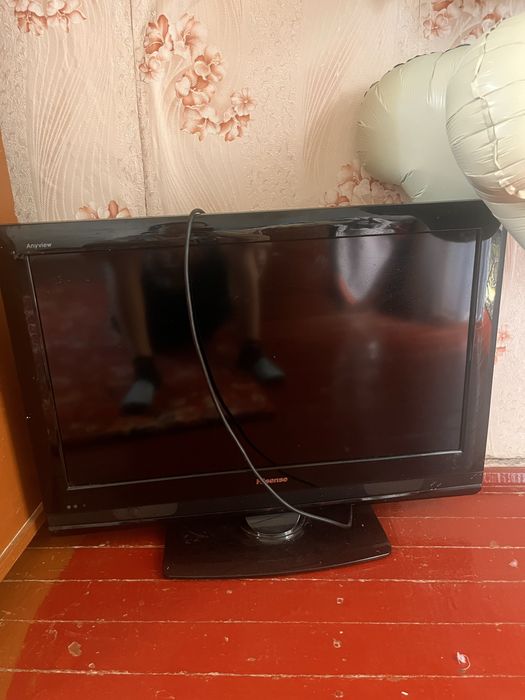 продам телевизор