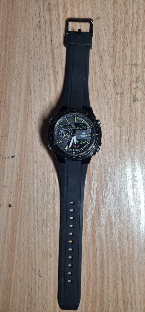 Часовник Casio Edifice EFA-131PB-1A