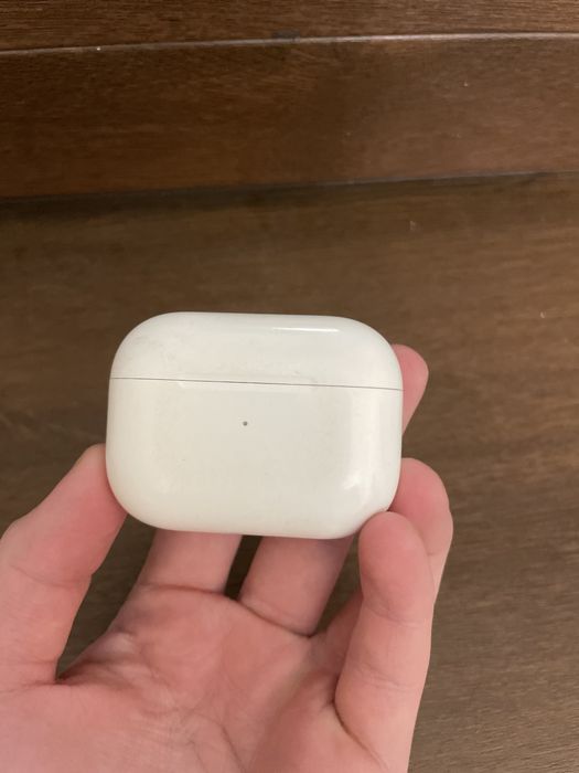Продам AirPods Pro 1 GEN