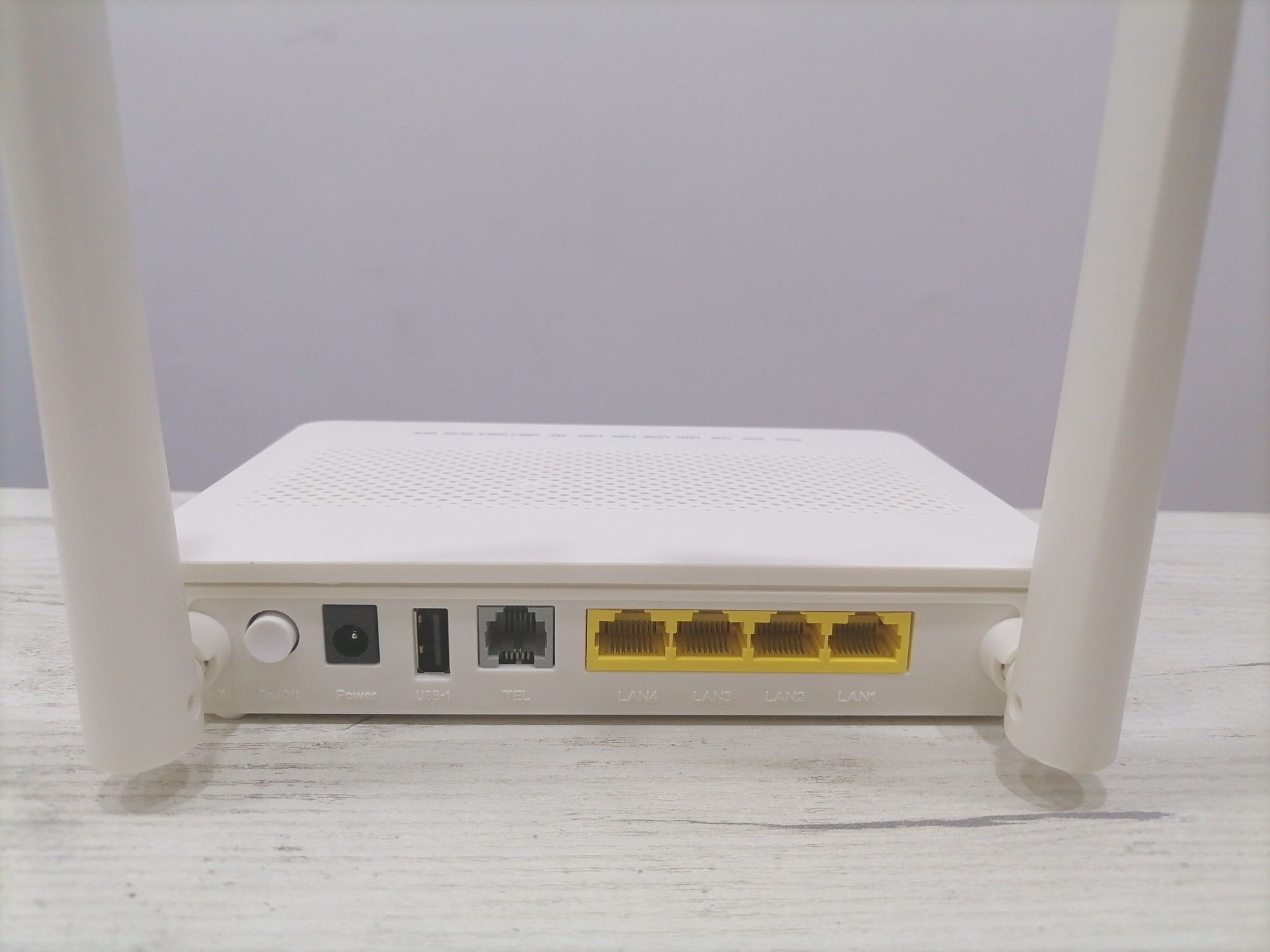 Huawei WIFI 5 EG8145V5 Uzonlinega  tushadi