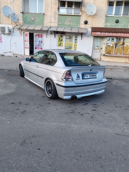 Vând BMW compact