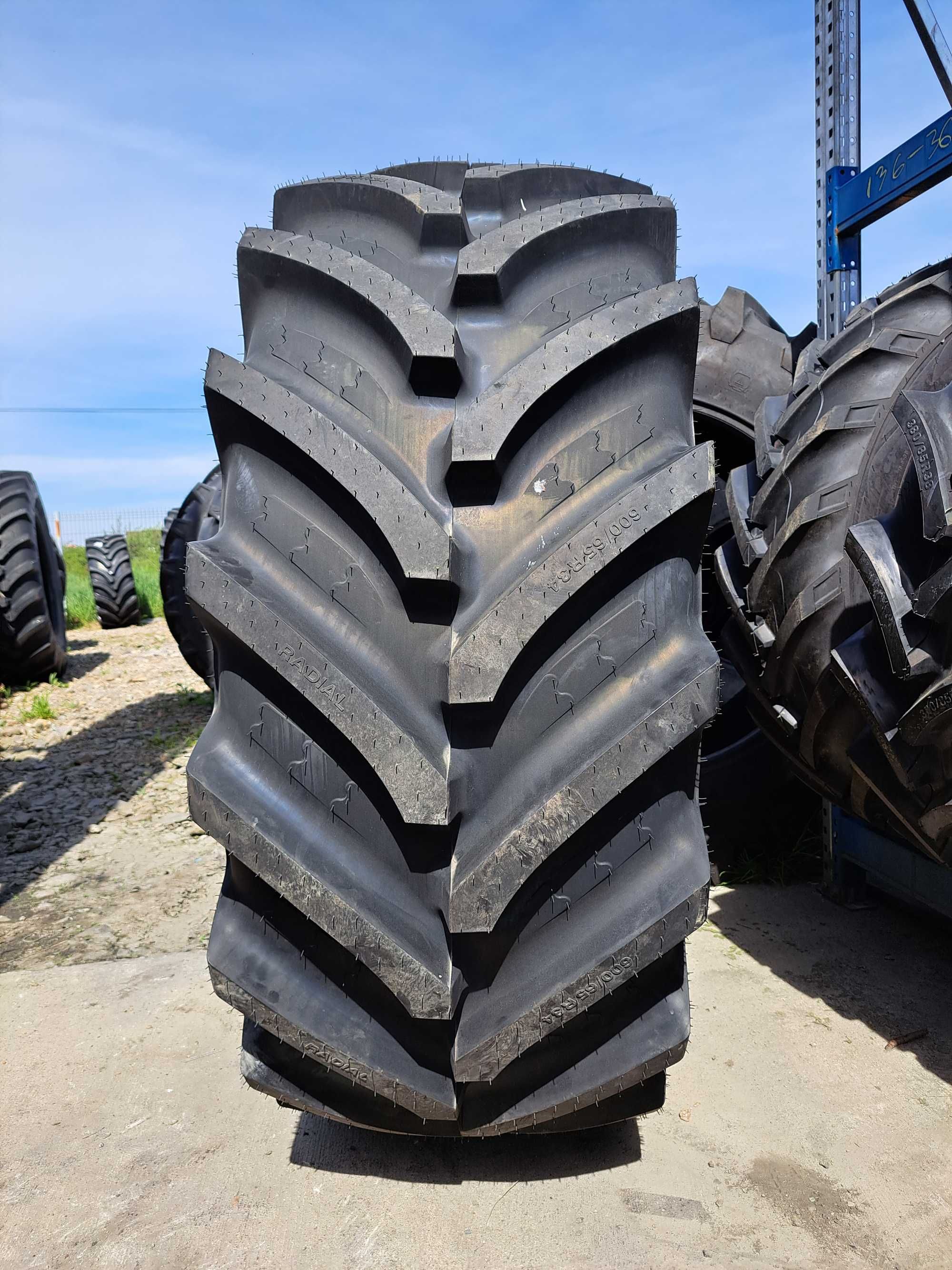 Cauciucuri noi 600/65R34 marca BKT AGRIMAX anvelope radiale