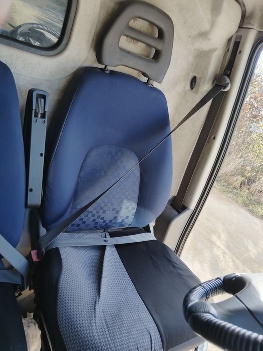 Продавам Бус Пежо