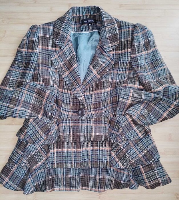 Ново дамско сако