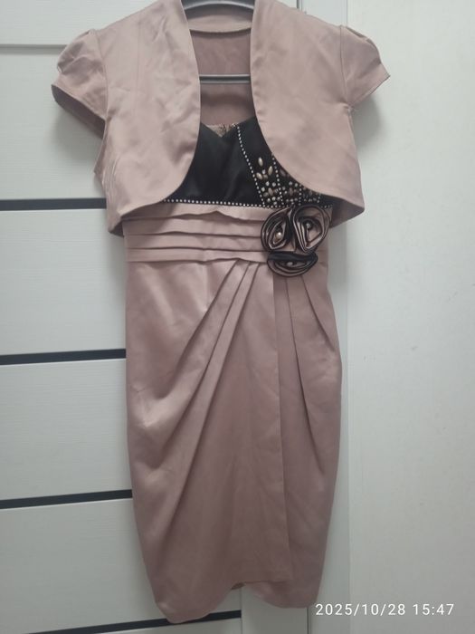 Продам женские платья в идеальном состоянии!