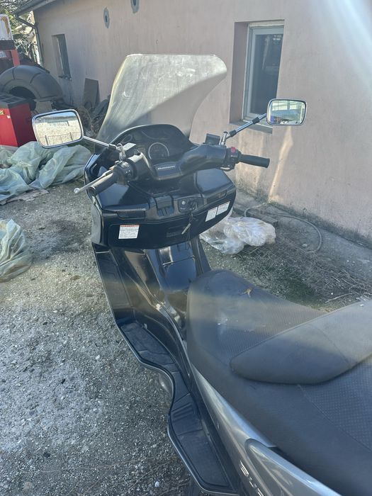 Suzuki Burgman AN400