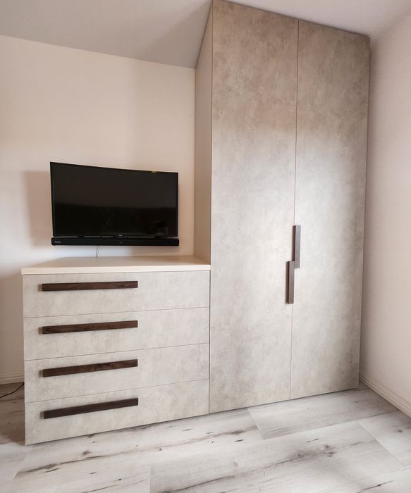 Mobilier la comandă