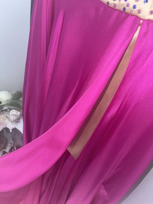 Rochie roz-bej, magenta de seara superba