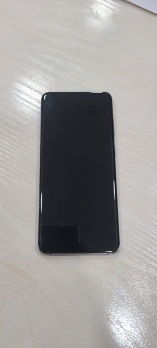 Продам  Samsung  Galaxy  S20  12/128 состояние  отличное