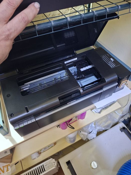 Продавам принтер Epson  L805