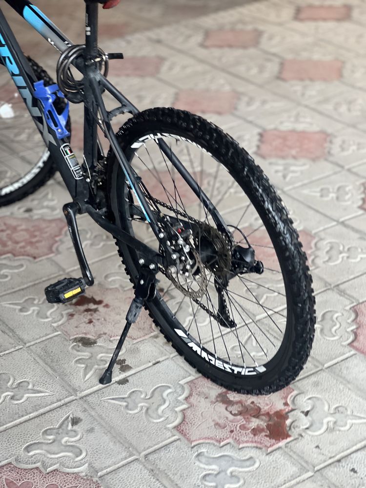 Trinx m500.