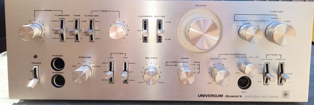 Amplificator UNIVERSUM 2500 super audiție