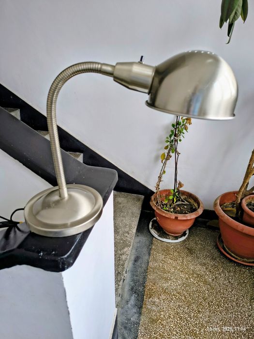 Lampă de birou flexibilă