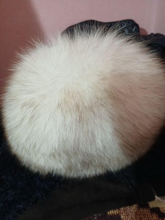 Caciula de blana impecabilă