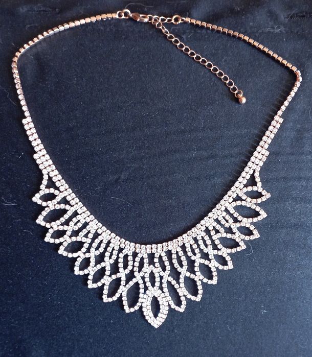 Колье (ожерелье) серебряное.