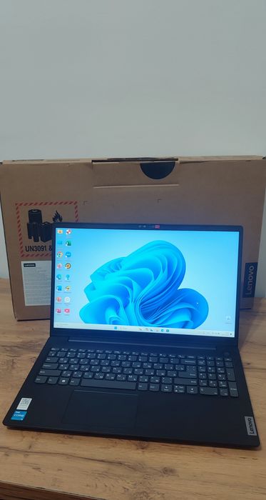 Ноутбук новый Lenovo v15 Corei3 1215U. RAM 8GB. St.256GB