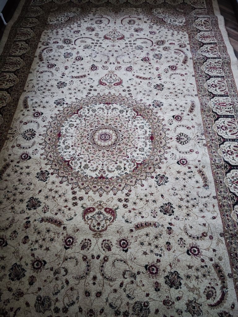 gilam holati zor 3*5.5 metr